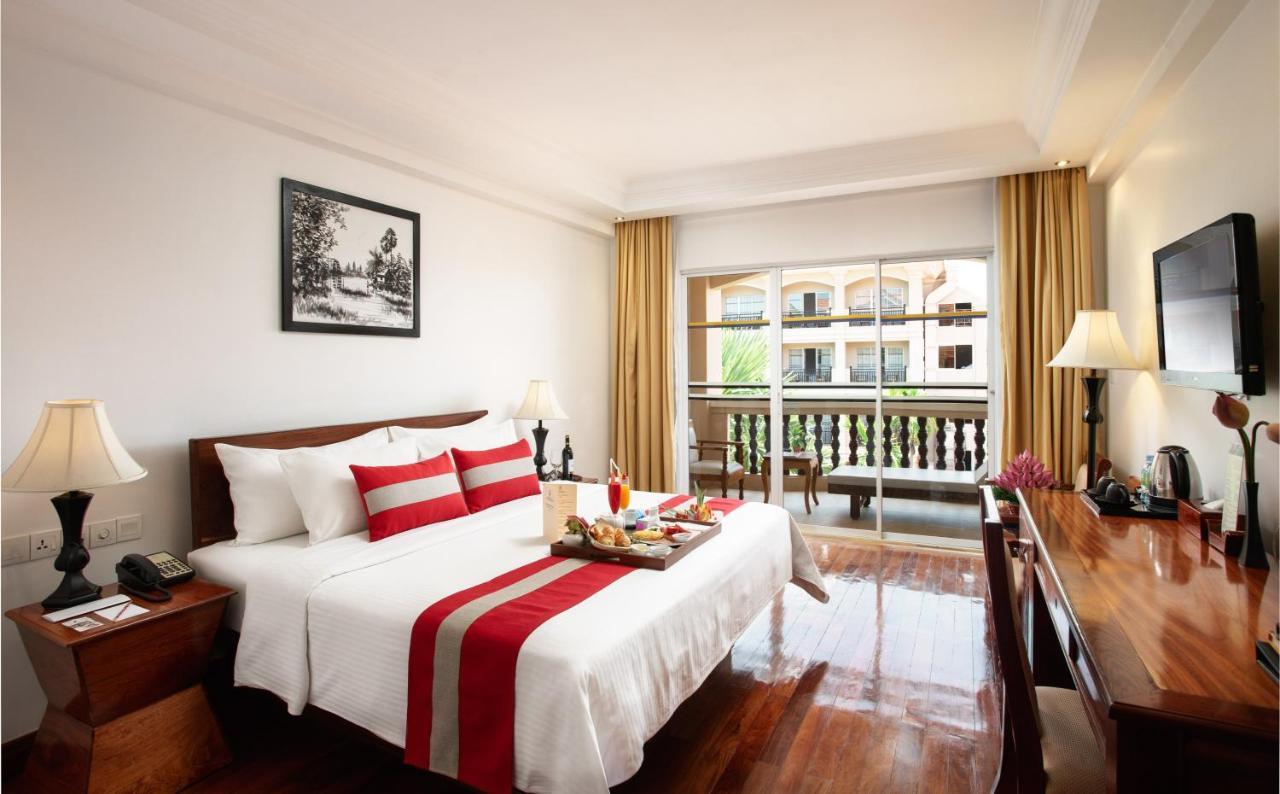 Somadevi Angkor Premium Hotel Sziemreap Kültér fotó