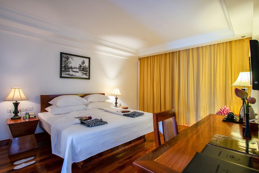 Somadevi Angkor Premium Hotel Sziemreap Kültér fotó