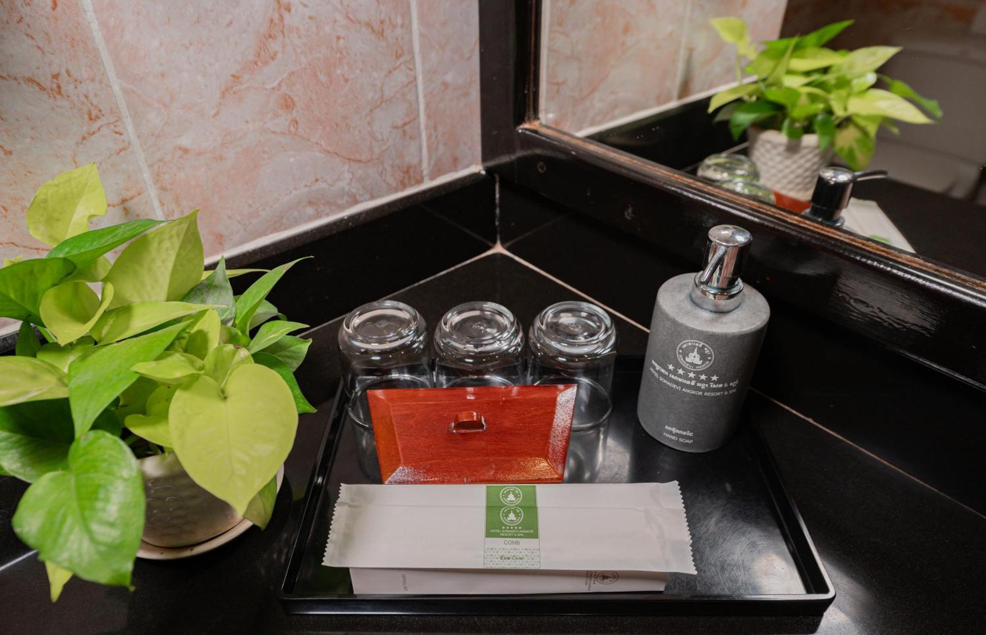 Somadevi Angkor Premium Hotel Sziemreap Kültér fotó