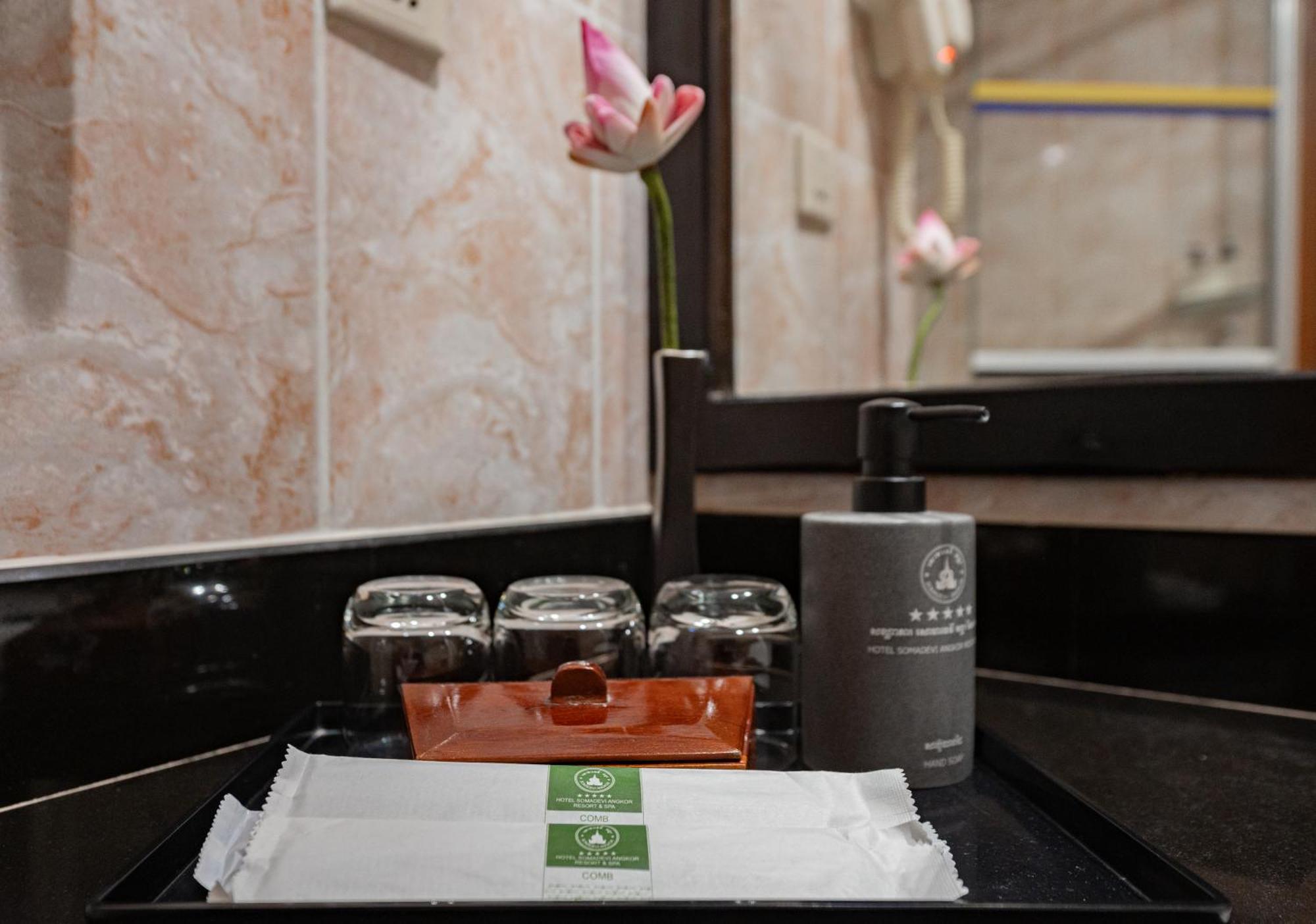 Somadevi Angkor Premium Hotel Sziemreap Kültér fotó